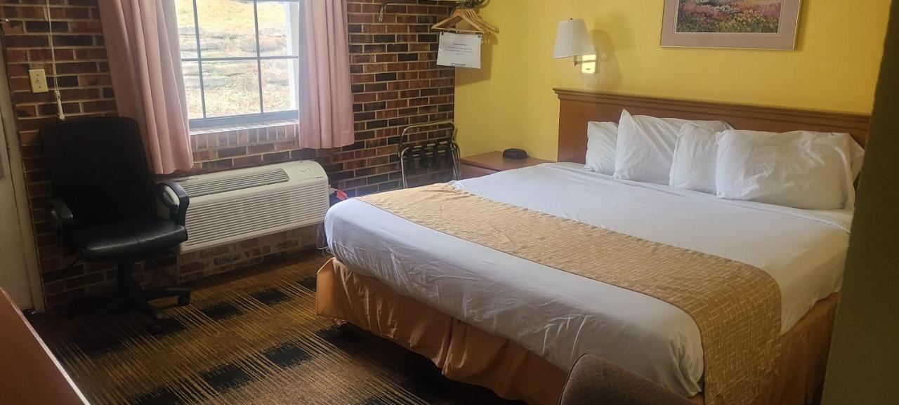 Travelodge By Wyndham Airport Platte City Dış mekan fotoğraf