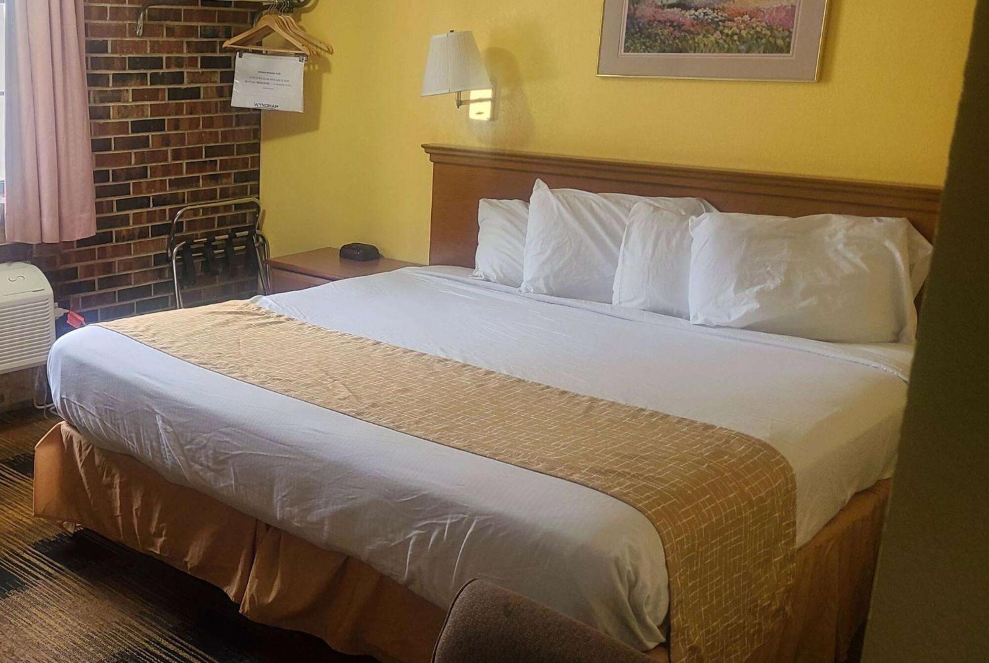 Travelodge By Wyndham Airport Platte City Dış mekan fotoğraf